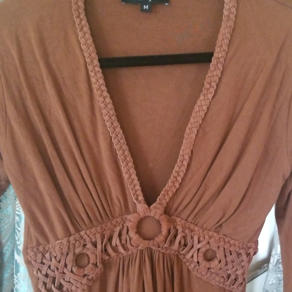 Top - Picture 2 of 5